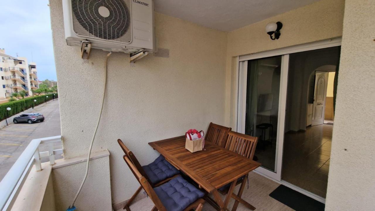 Lovely One Bedroom Unit With Balcony And Pool Appartement Dénia